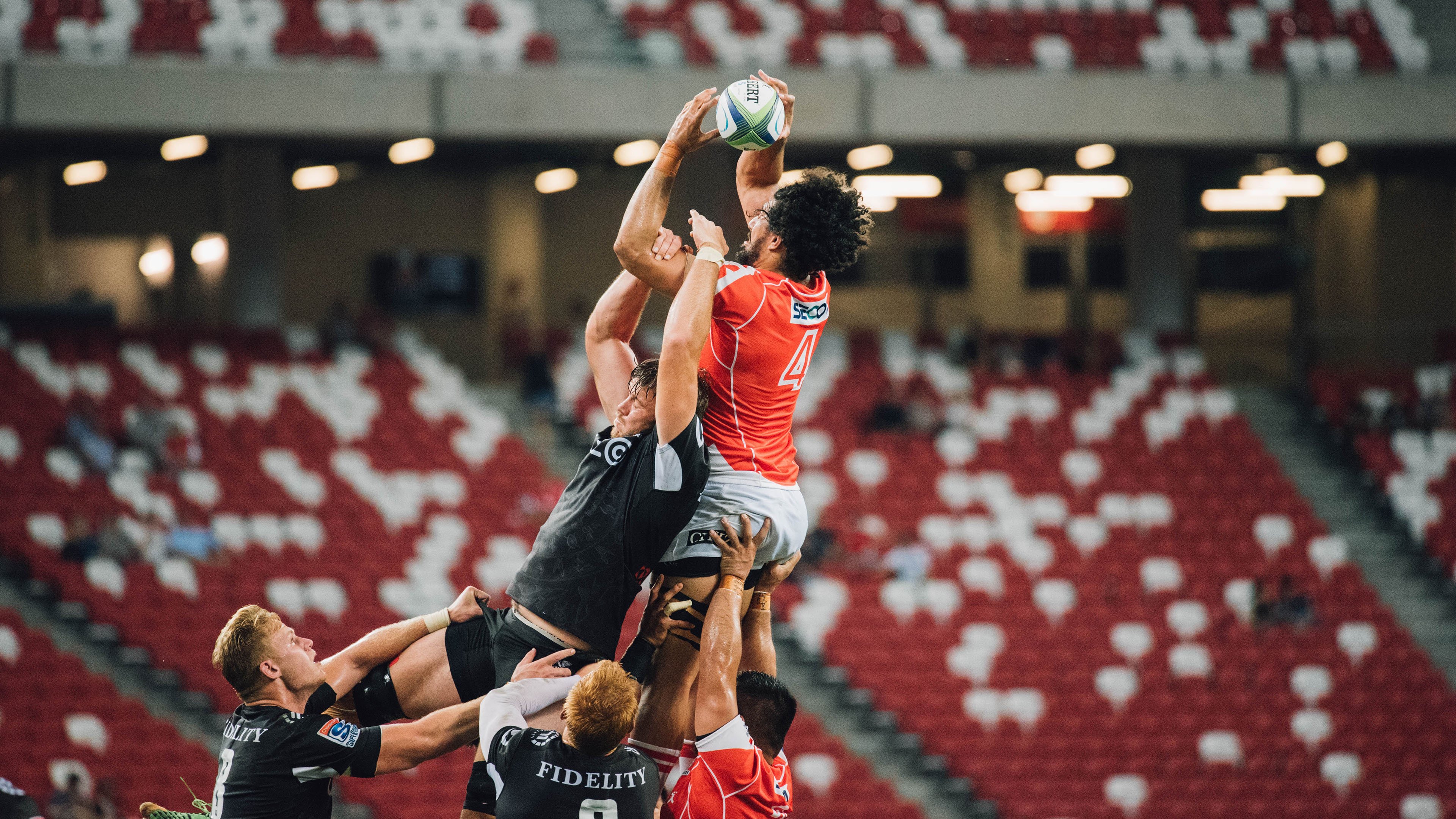 持续失利引发热议!,哈兰德在塞尔维亚队比赛中败北赢得满堂喝彩